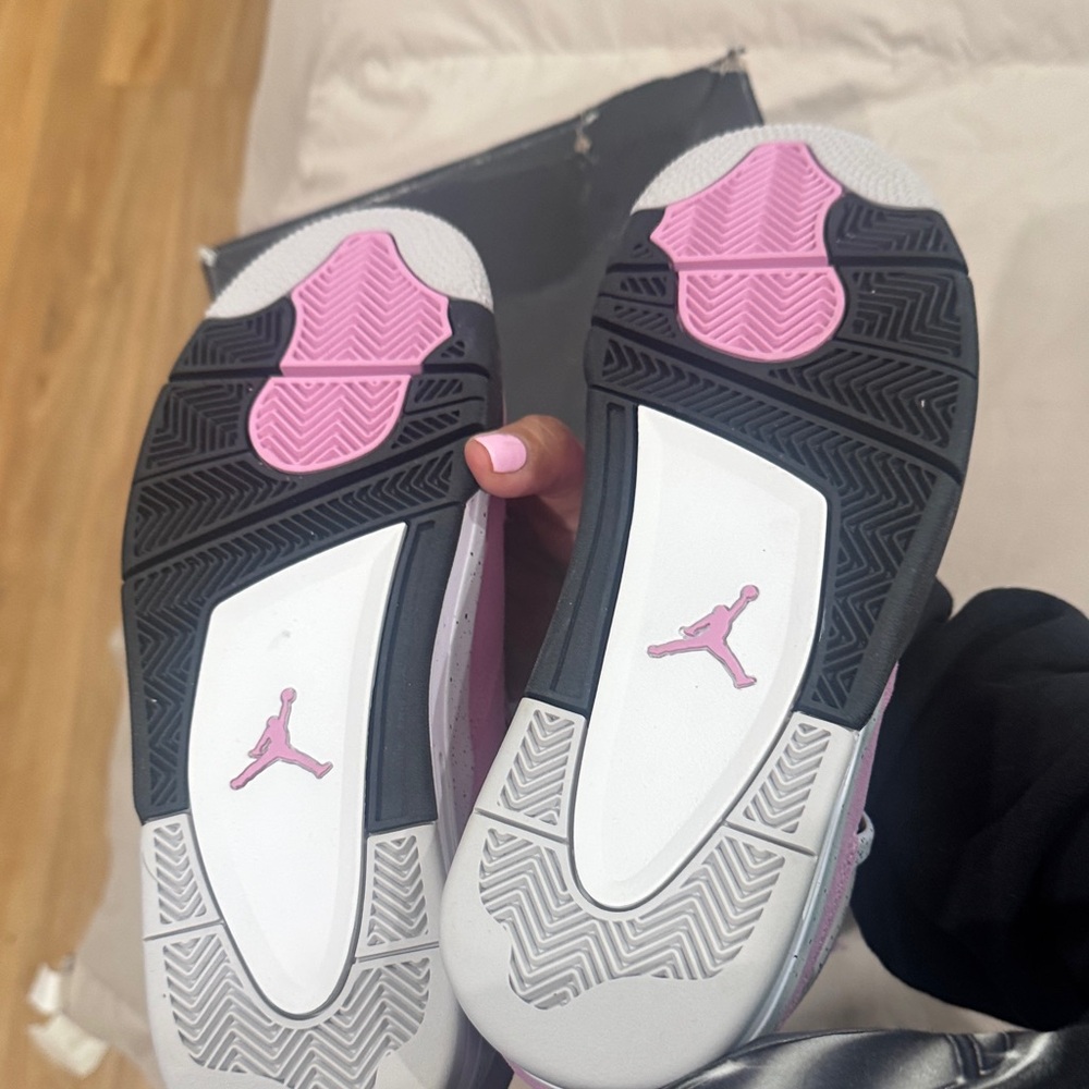 Women’s air Jordan 4 retro - Picture 8 of 8